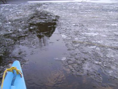 Zdjęcia z naszych spływów kajakowych - marcin-i-olaf-3-dniowy-zimowy-splyw-krutynia-z-noclegami-pod-namiotem-31-01-2007-03-02-20007