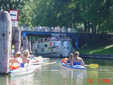 Zdjęcia z naszych spływów kajakowych - krutynia-17-07-26-07-2006-najbardziej-rozrywkowy-splyw-w-historii-firmy