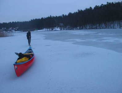 Zdjęcia z naszych spływów kajakowych - marcin-i-olaf-3-dniowy-zimowy-splyw-krutynia-z-noclegami-pod-namiotem-31-01-2007-03-02-20007